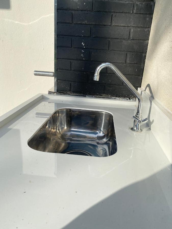 Apartamento Ate 10 Pessoas Na Enseada Guaruja Em Condominio Clube Praia Piscinas Salao Jogos Quadra Futebol Campo Parquinho Brinquedos Wi-Fi Home Office Εξωτερικό φωτογραφία
